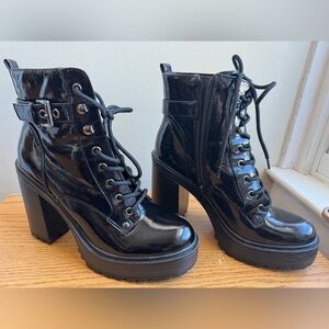 G by Guess Black Leather Interior